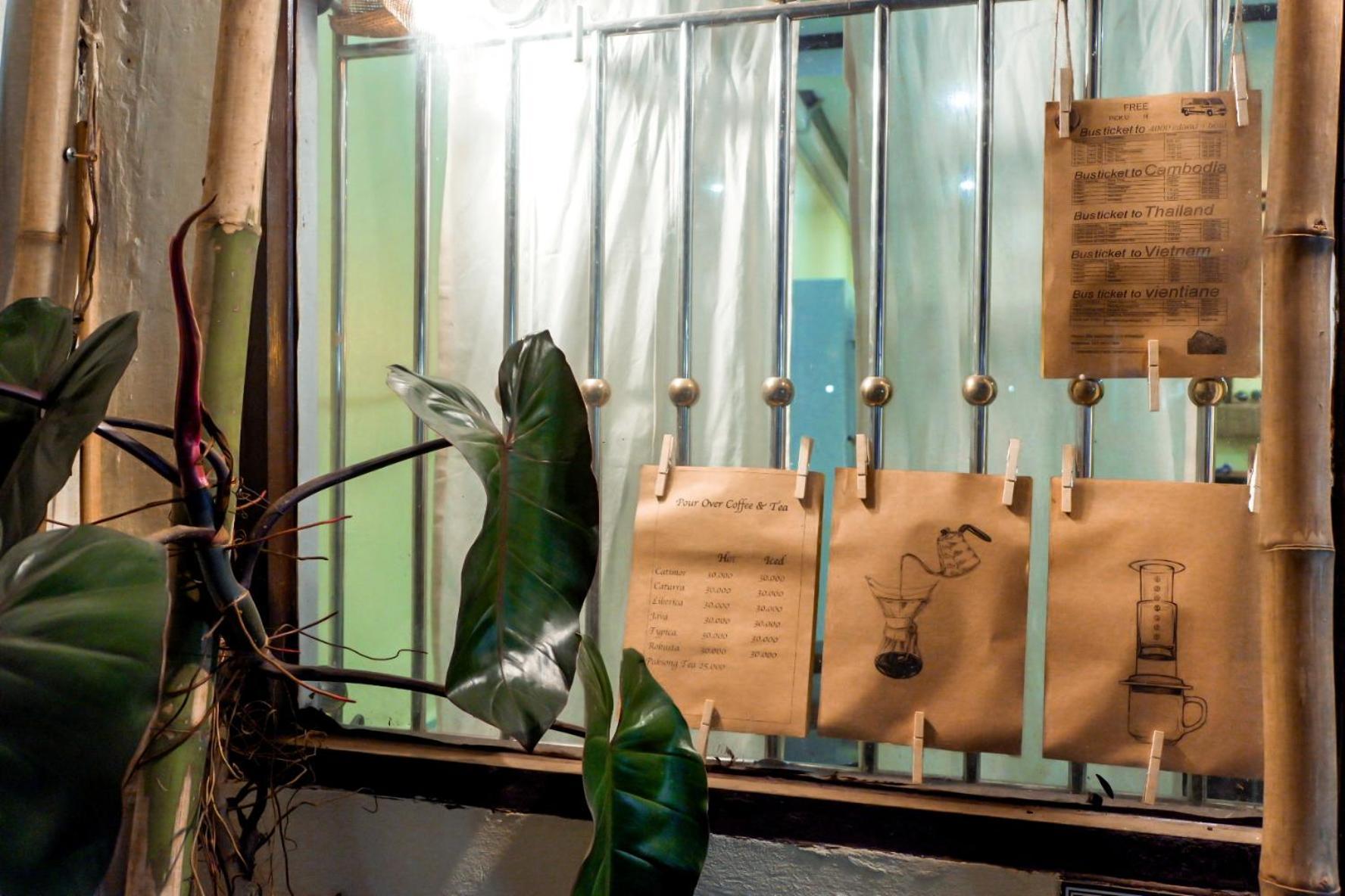Non Pakse Hostel & Coffee House Buitenkant foto