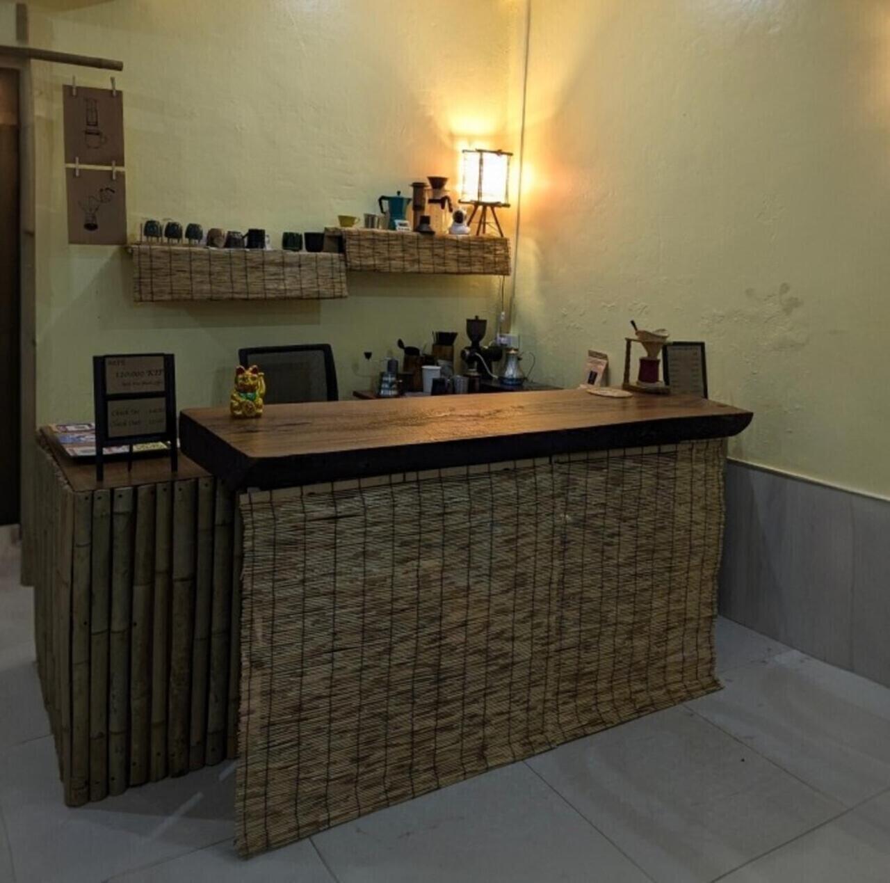 Non Pakse Hostel & Coffee House Buitenkant foto