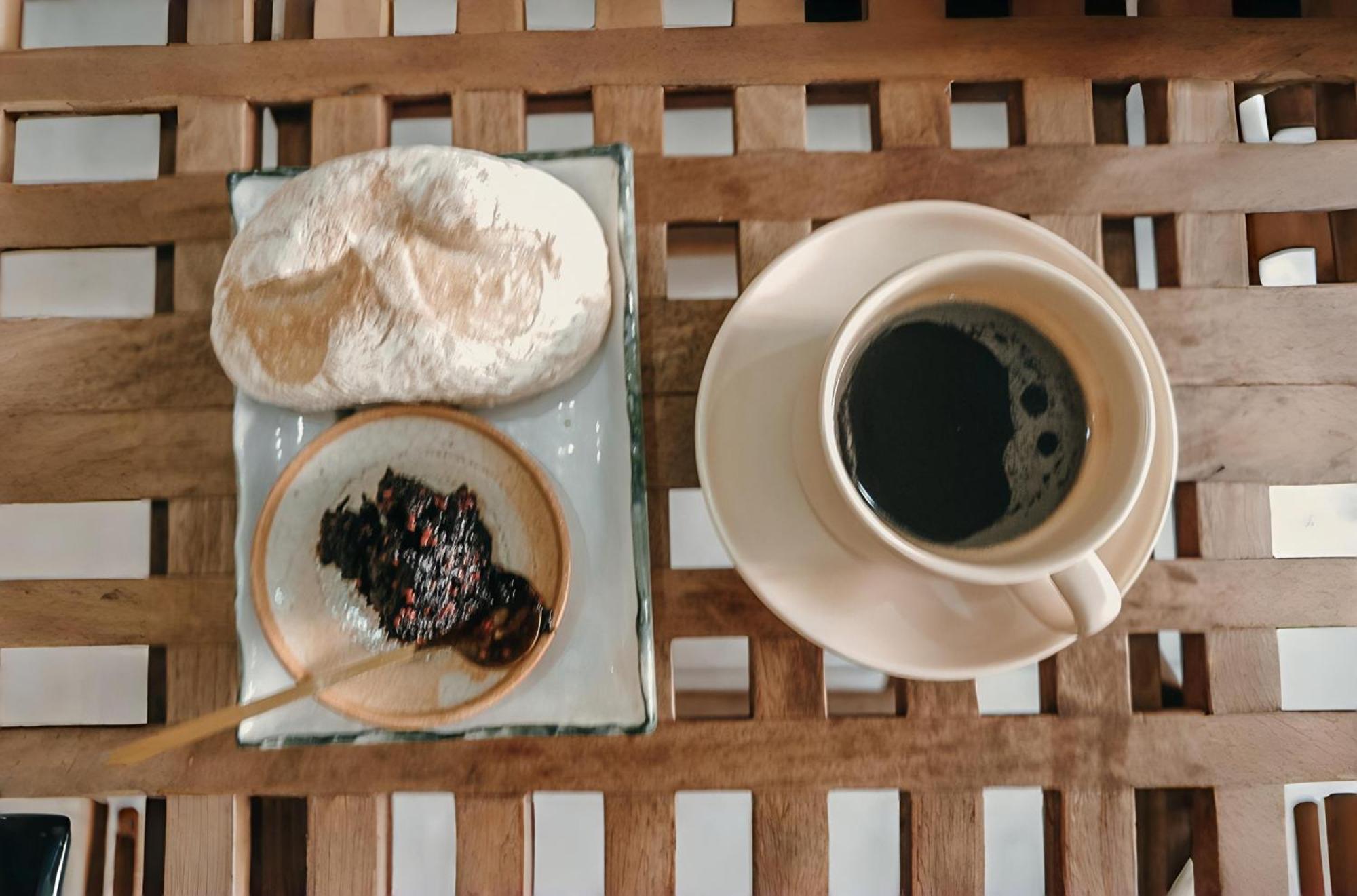 Non Pakse Hostel & Coffee House Buitenkant foto